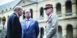 L’honneur et les honneurs L’honneur et les honneurs