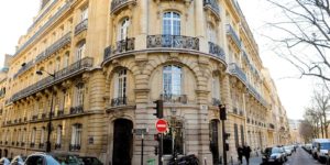 Distorsion dans les prix de l’immobilier avec des risques graves.